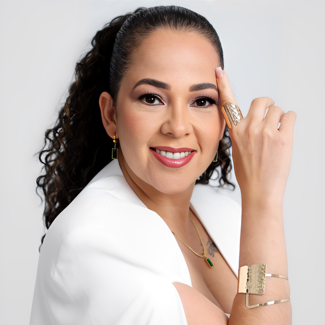 Jacqueceli Pereira - Especialista certificada em Microrenova em Portugal